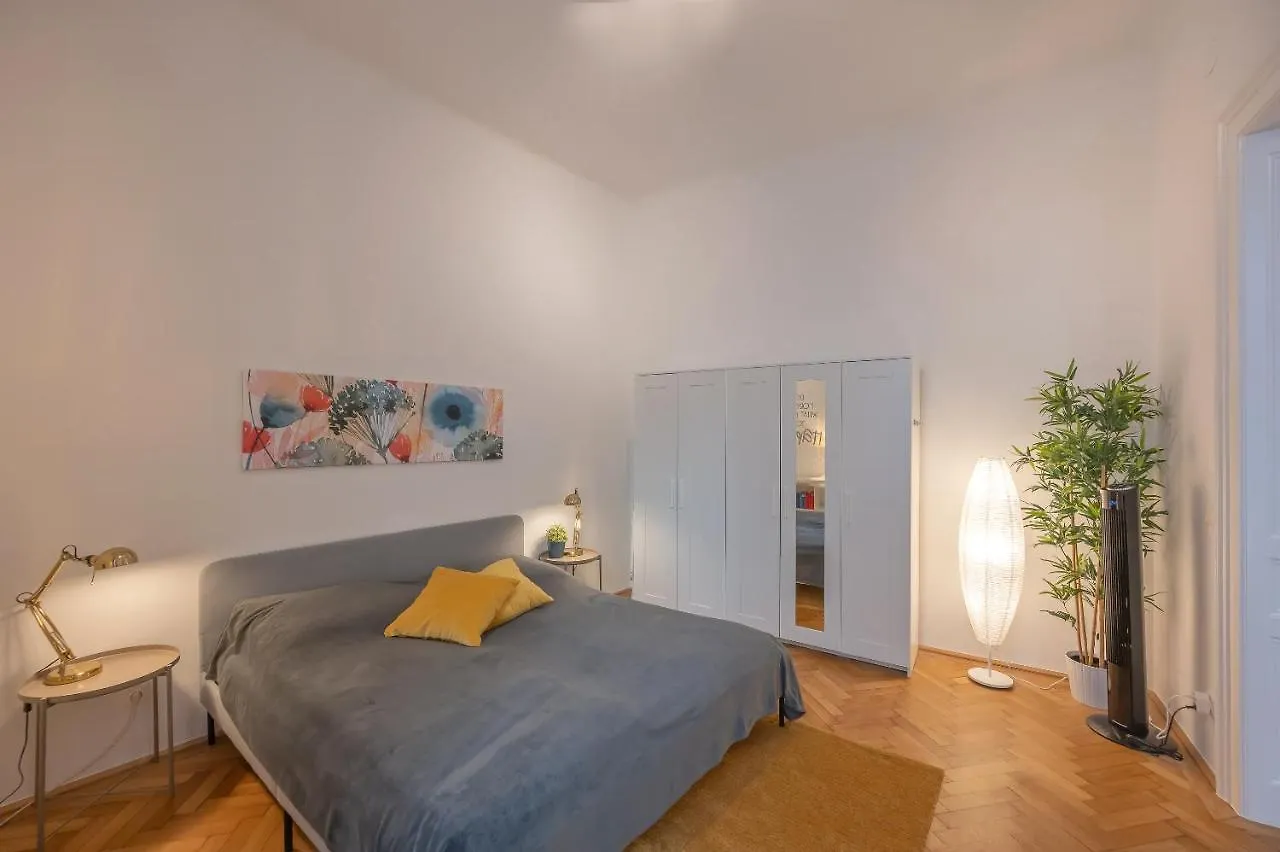 Cosy City Center Apartment Vienna